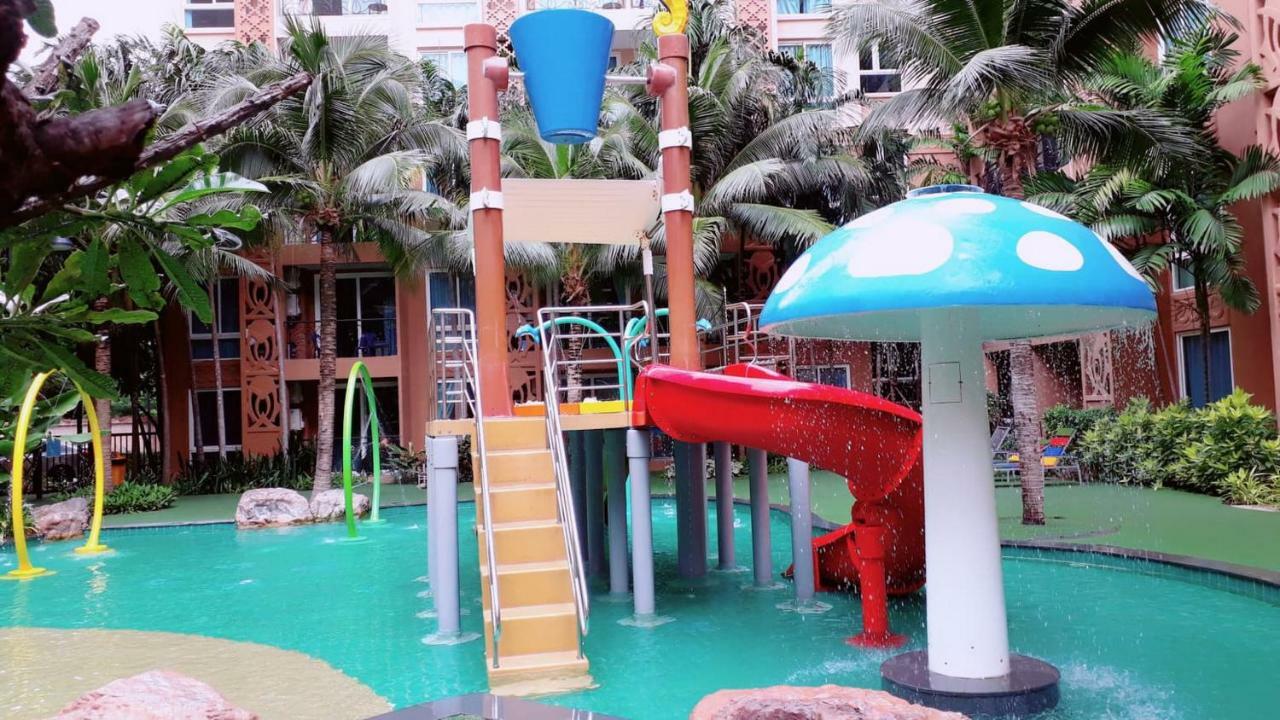 Atlantis Condo Resort By Somphong Jomtien Beach Exterior photo